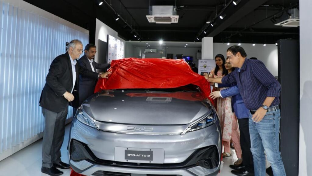 Byd India Opens Surat Electric Passenger Vehicle Showroom The Blunt Times