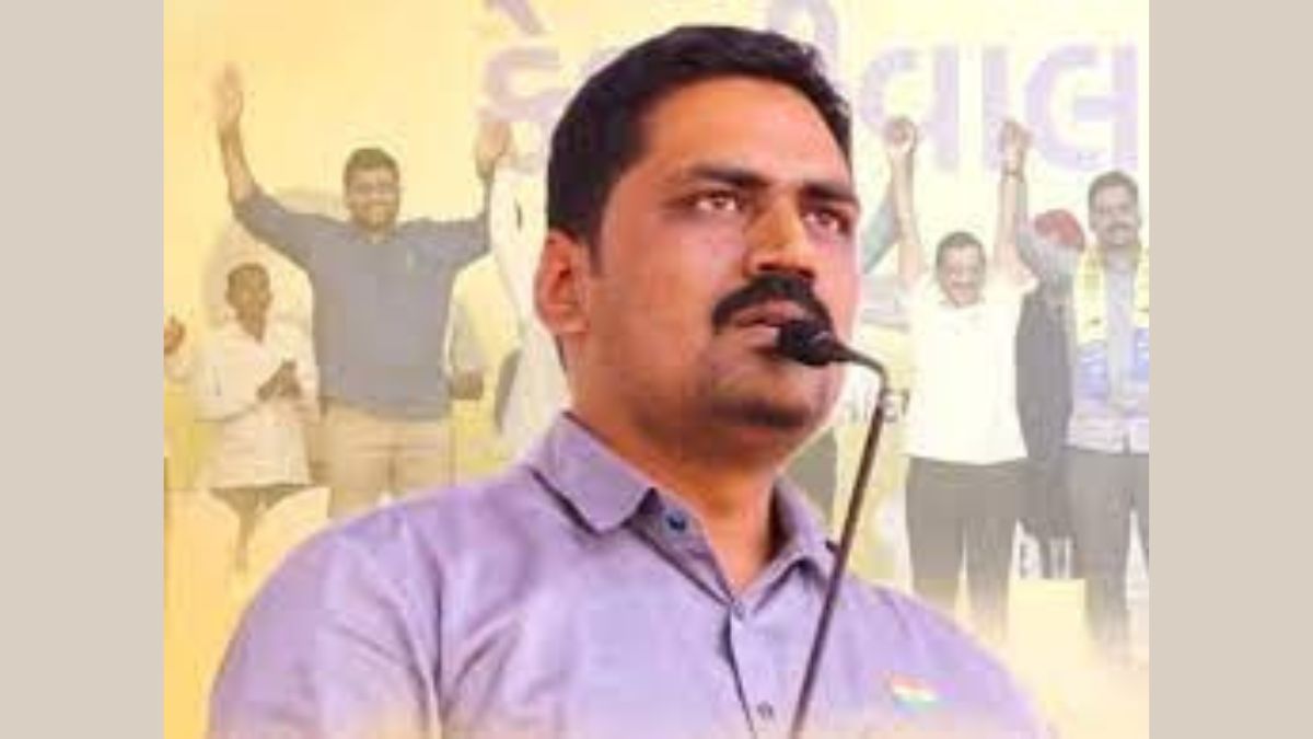 Over 200 PAAS Members Join BJP, Dealing Blow to Congress and AAP in Surat