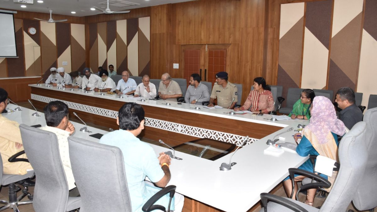 Parsi community condemns SPP trustees for making lame excuses to NMC member over Surat land encroachments