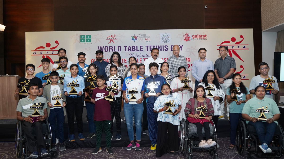 GSTTA awarded Rs 2 lakh to Harmeet Desai on World TT Day