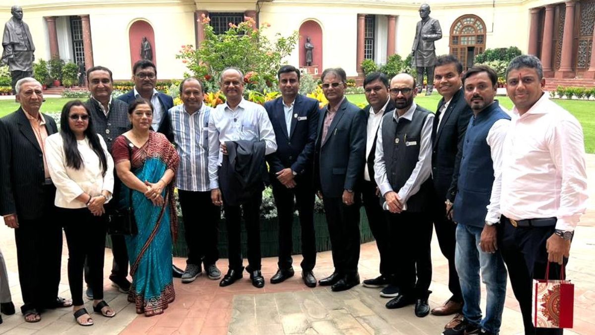SGCCI President Ramesh Vaghasia urged MPs to join SGCCI Global Connect Mission 84 to boost exports from India