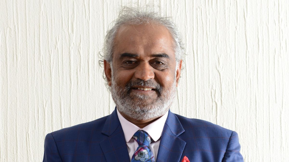 Diamond King Savji Dholakia Exports Halts Traditional Diwali Gifts Amid Industry Challenges