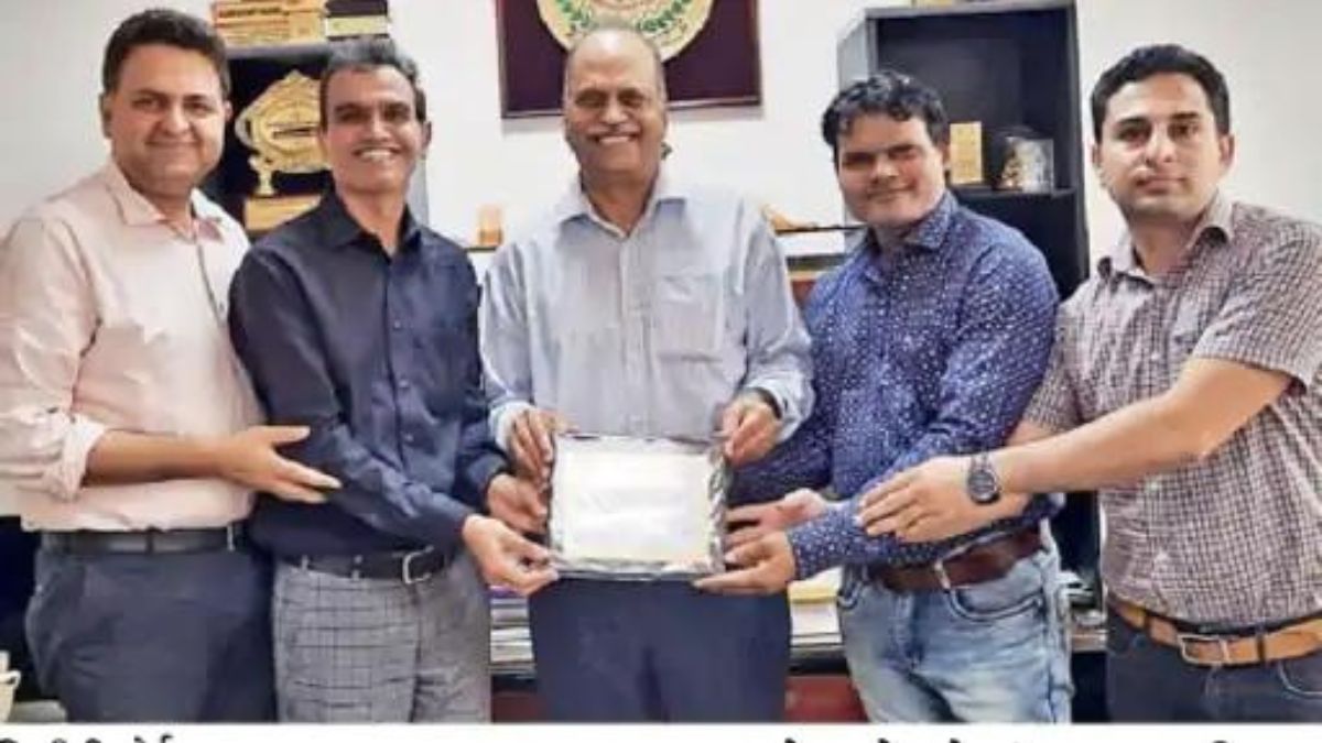 SVNIT Surat Secures Top Honor at Vibrant India 2023 for Technical Excellence