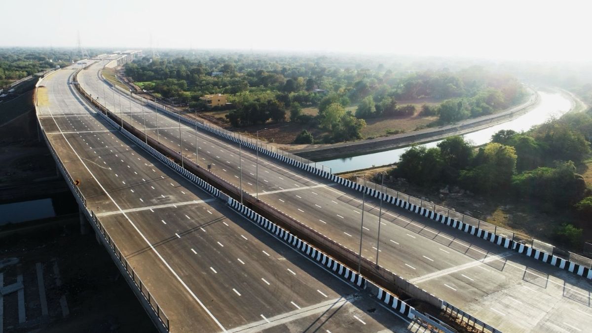 The much-anticipated Vadodara-Bharuch stretch of the Delhi-Mumbai greenfield national expressway has been inaugurated