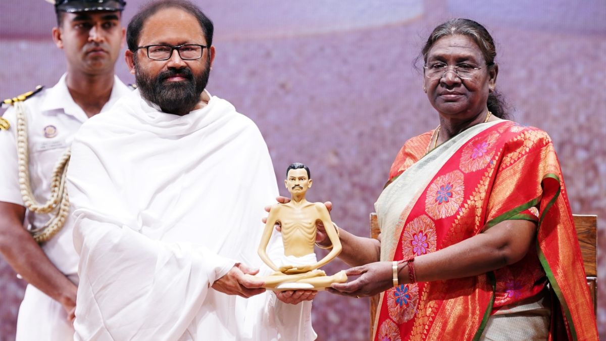 President of India Smt. Droupadi Murmu moved by the spiritual atmosphere of Shrimad Rajchandra Mission Dharampur