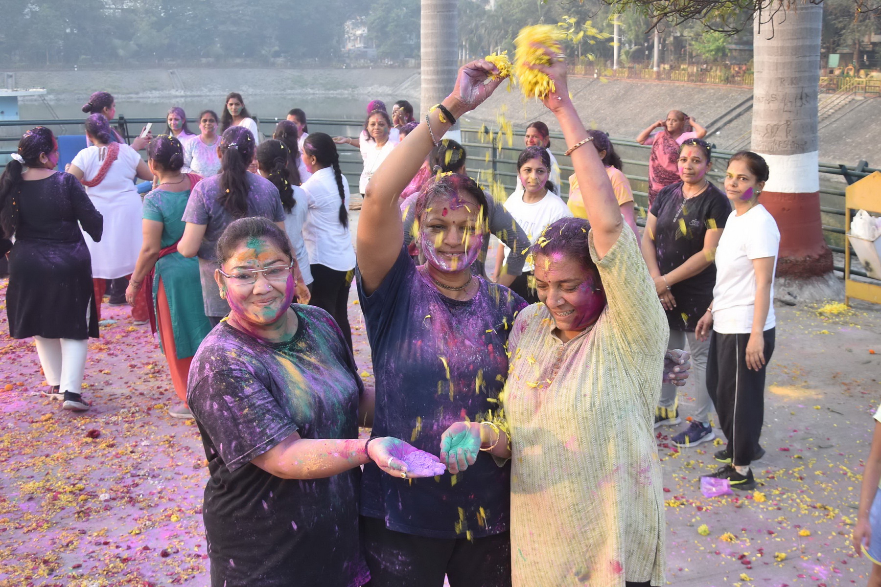 Gujarat Painted in Vibrant Hues as Dhuleti Brings Festivities and Political Colors