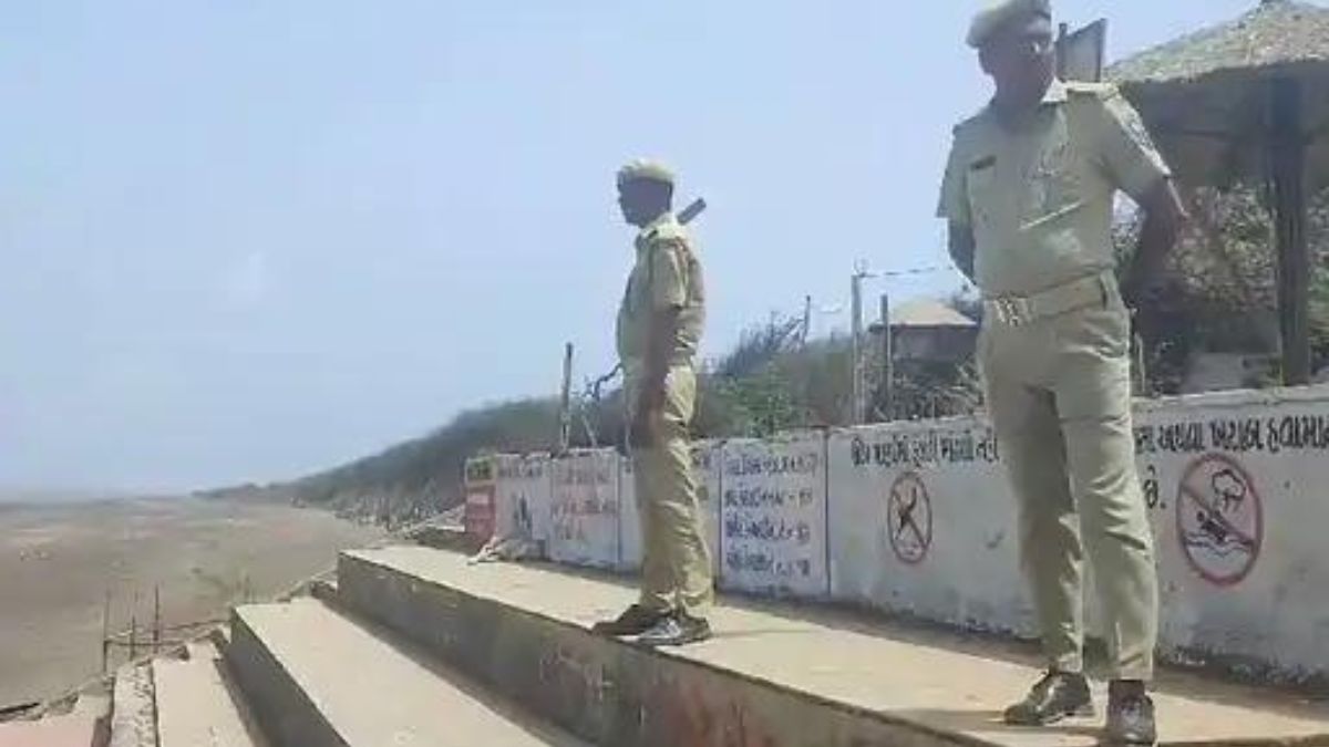Navsari Beaches Temporarily Closed Due to Heavy Wind Forecast, Local Traders Brace for Losses