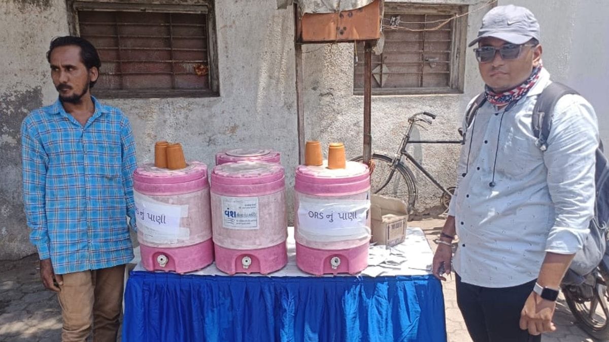 Bhavnagar Municipal Corporation Sets up ORS water stalls Against Heatwave