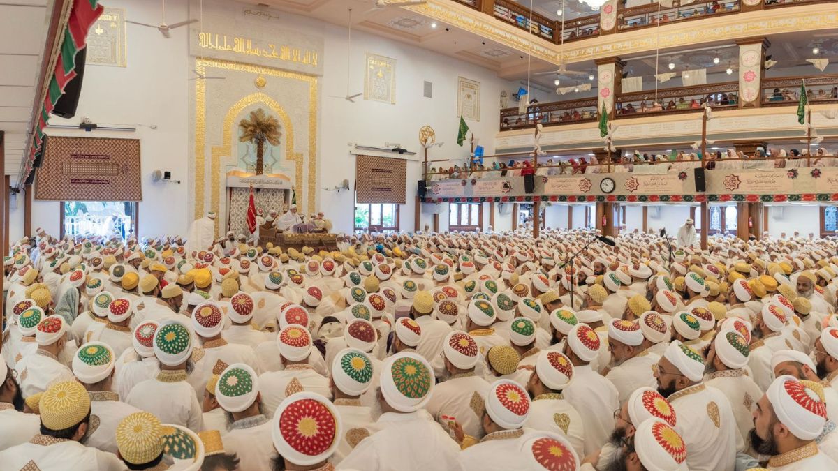 Syedna Mufaddal Saifuddin in Surat, the blunt times