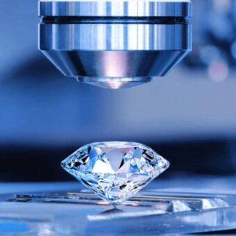 Surat lab-grown diamond industry power supply, the blunt times