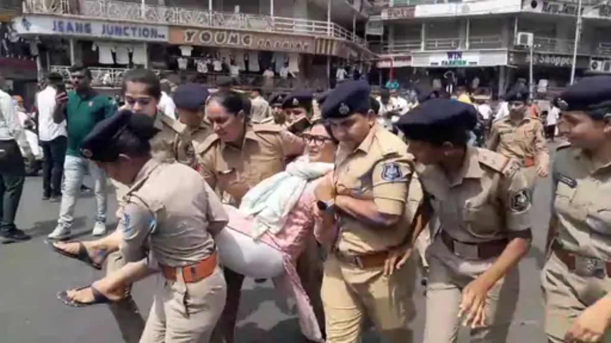 Congress protest Harni boat incident Vadodara, the blunt times