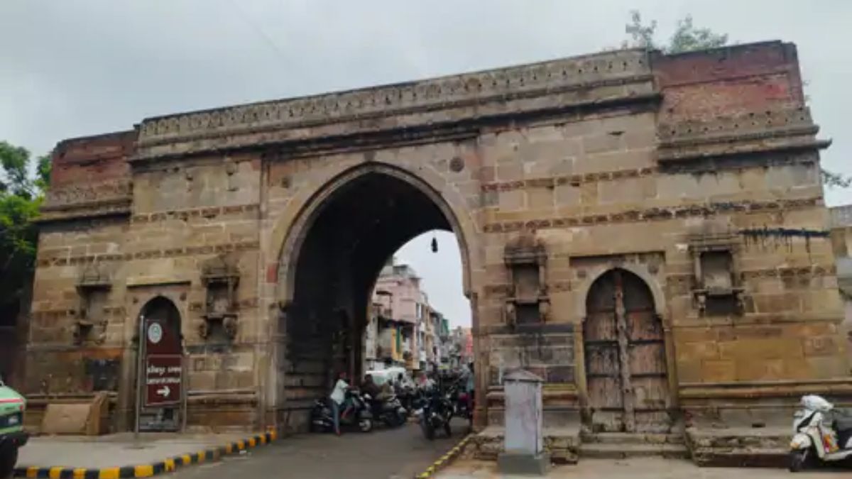 Ahmedabad heritage gates, the blunt times
