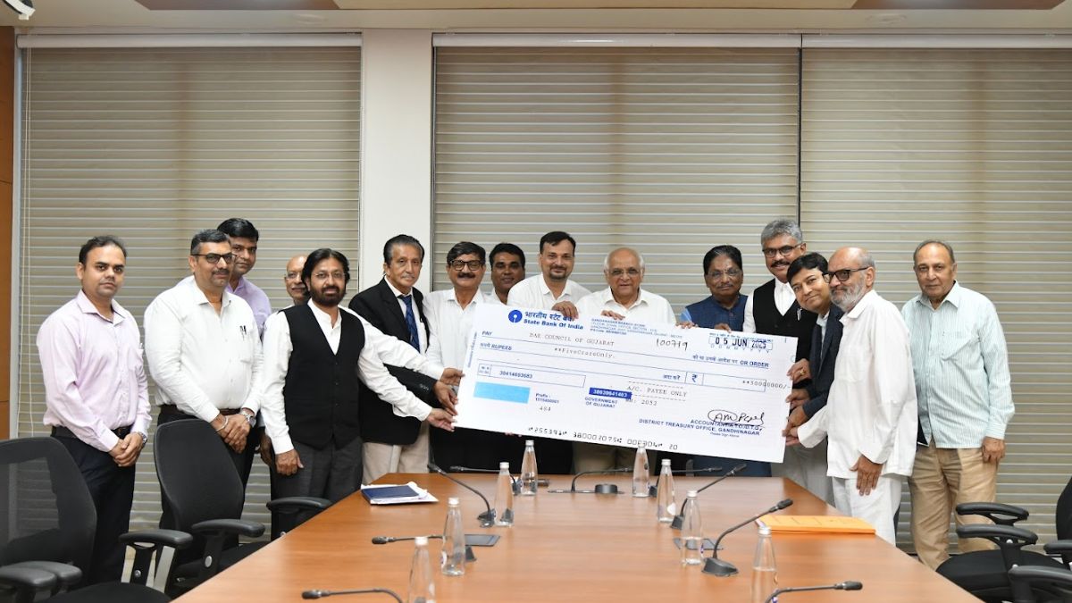 Lawyers welfare fund Gujarat, the blunt times