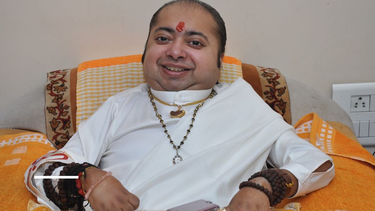 Shri Omguru of Omkardham Tirth healing temple, the blunt times 

