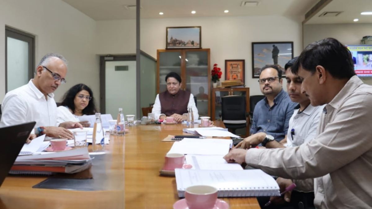 Gujarat industrial investment approvals, the blunt times