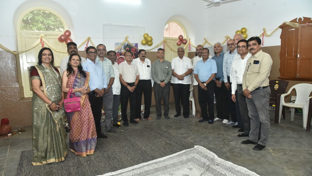 Vocational courses for differently-abled at Sarvajanik Education Society, Surat