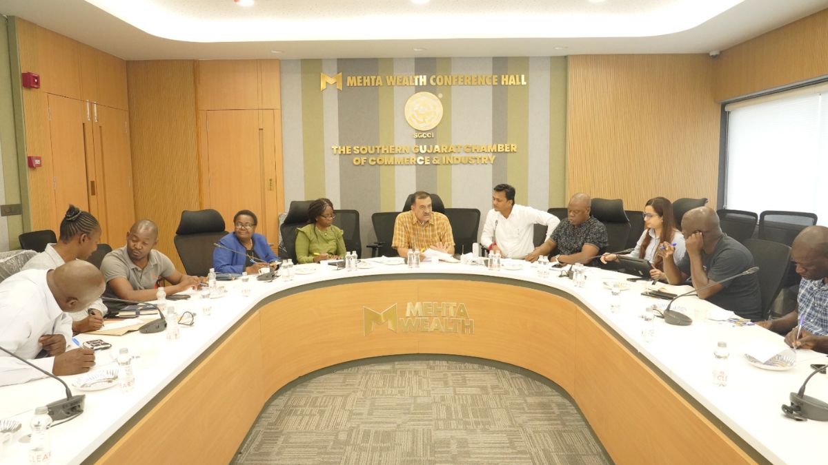 Zimbabwe Vice President visit SGCCI Surat, the blunt times