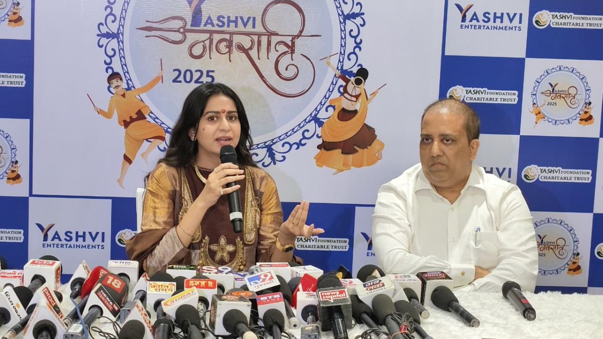 Yashvi Navratri Surat 2025, the blunt times