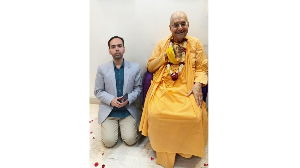 Renowned film director Vipin Agnihotri joins hands with Giriraj Swami for a unique spiritual initiative -TBT