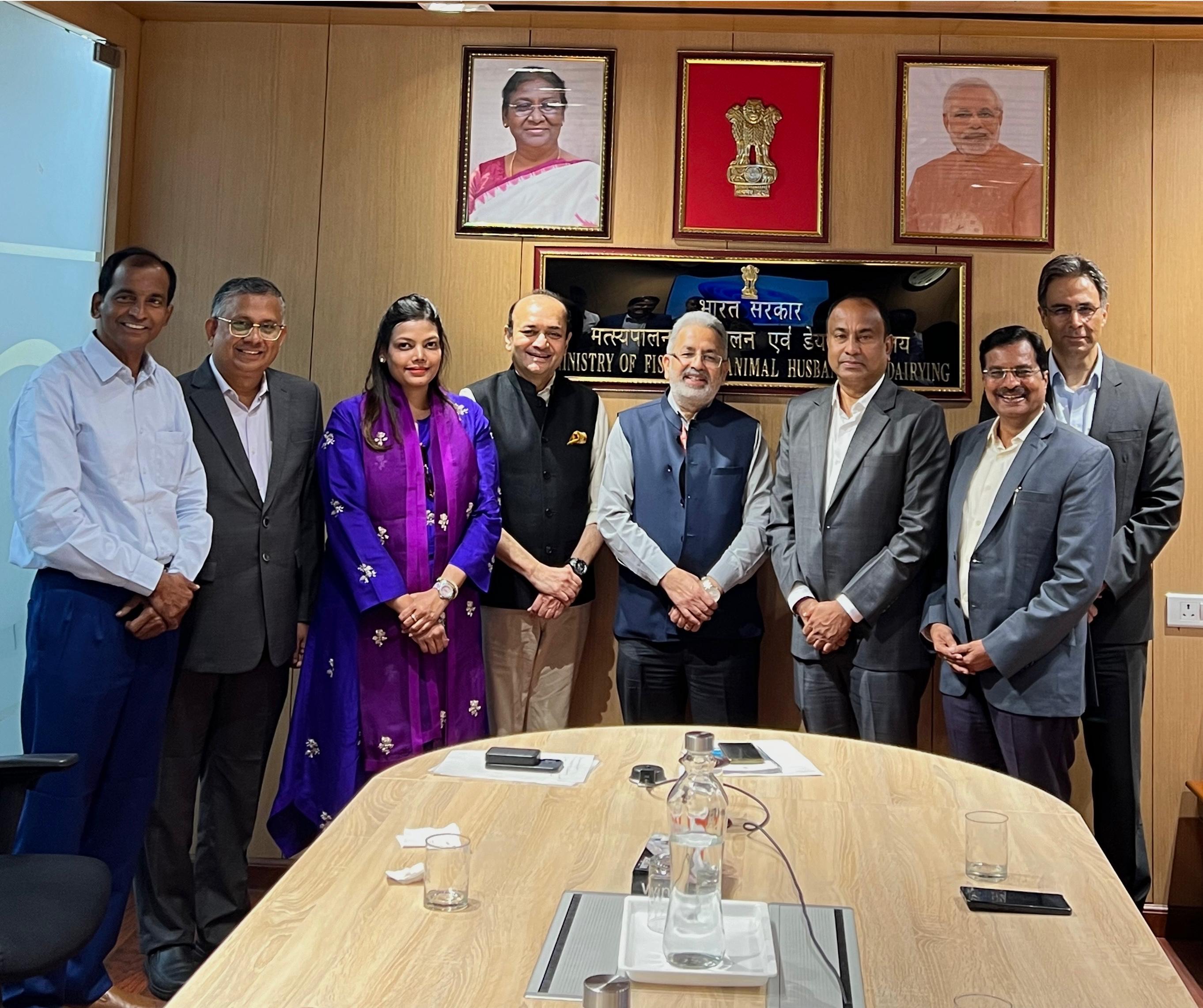 VVIMA members with Animal Husbandry Commissioner Dr. Pravin Malik, Department of Animal Husbandry & Dairying TBT