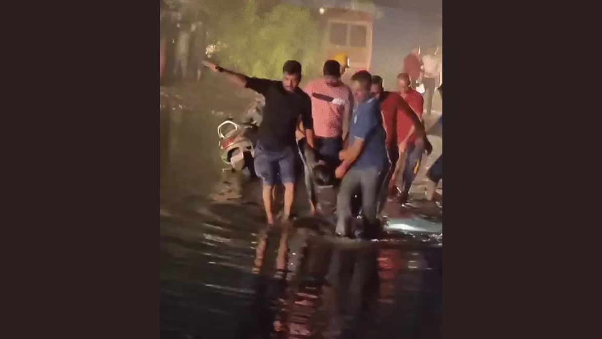 Ahmedabad couple electrocuted in rainwater-filled pothole, the blunt times
