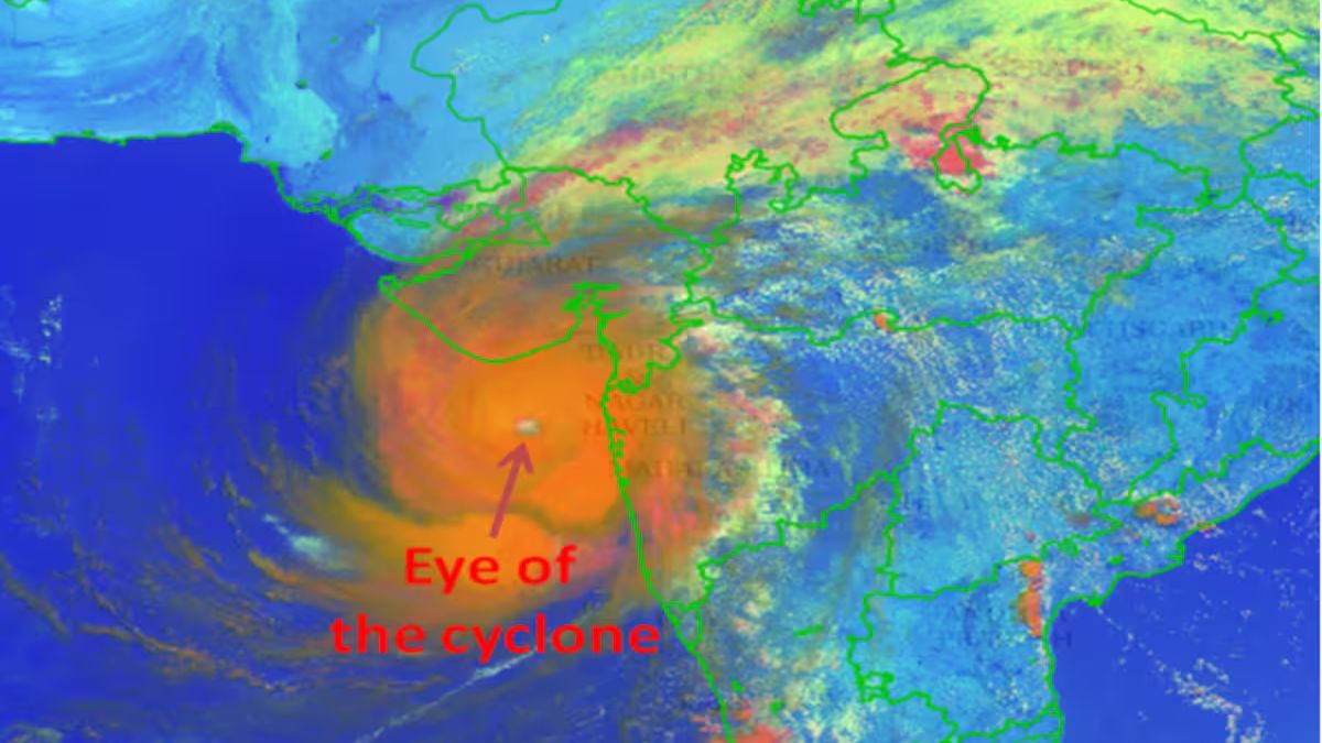 Gujarat cyclone alert, the blunt times