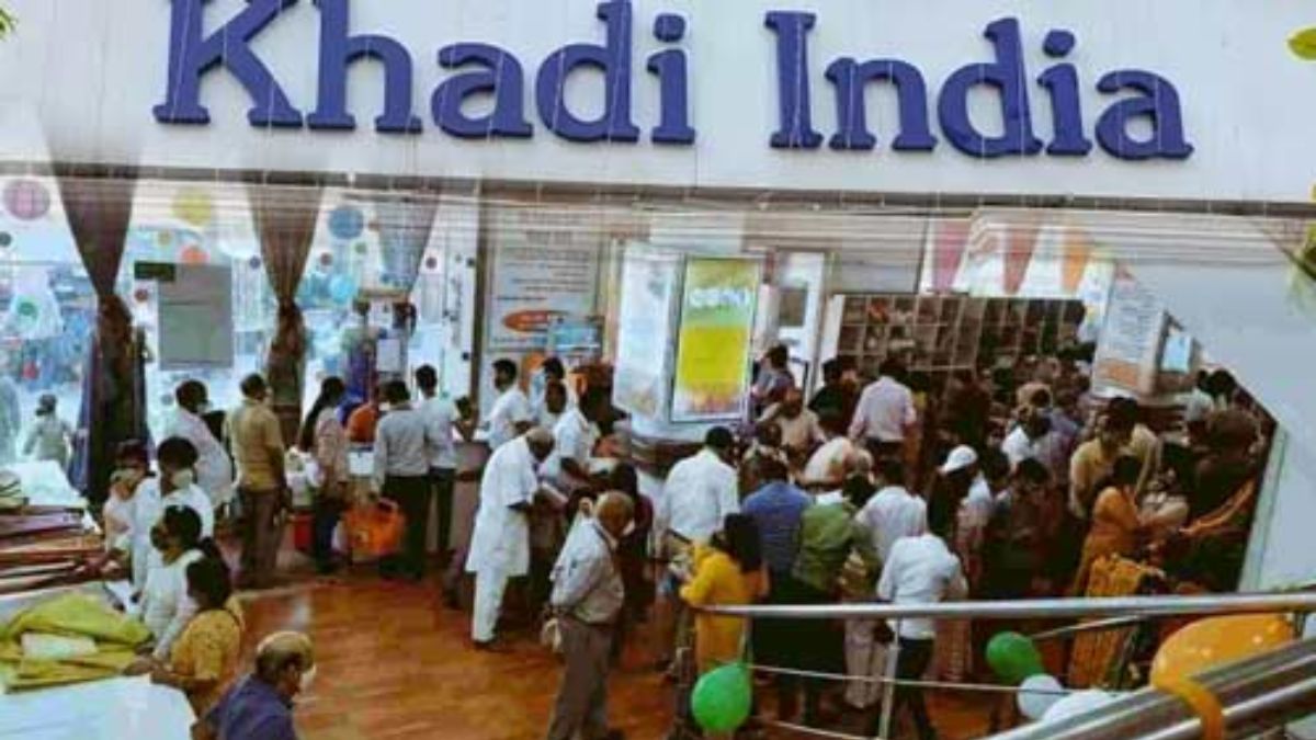 Gujarat Khadi incentive, the blunt times