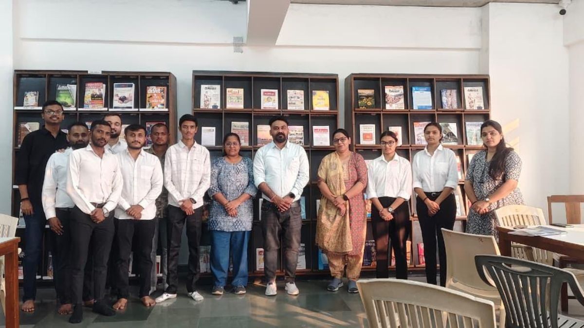 Daulatbhai Trivedi Law College Constitution Day, the blunt times