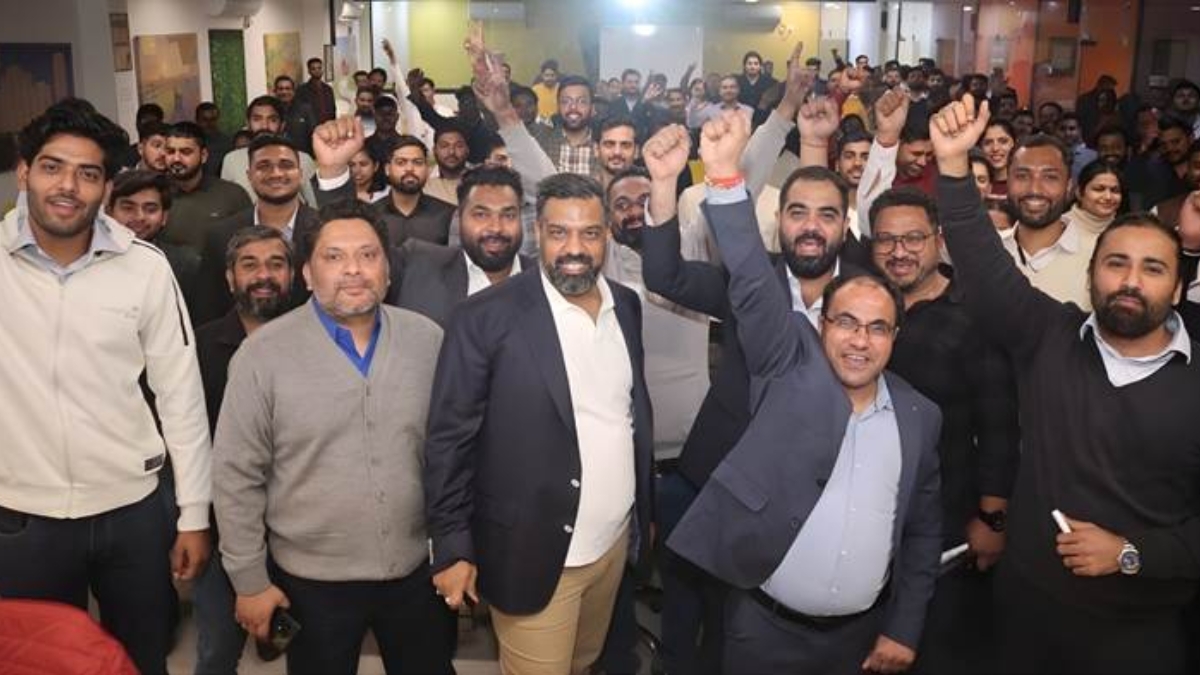 Gaurav Mavi, CO-founder, BOP.in celebrates 20 years of Journey on foundation day with Team BOP.in