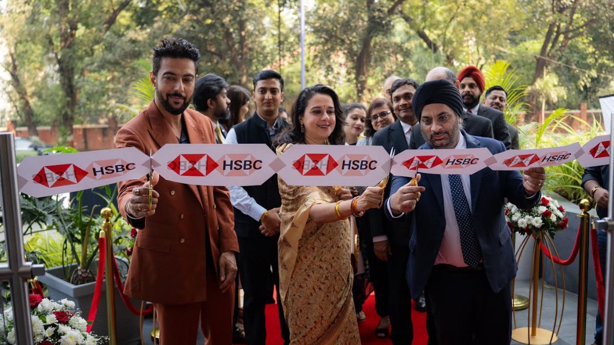 HSBC India Vadodara branch, the blunt times