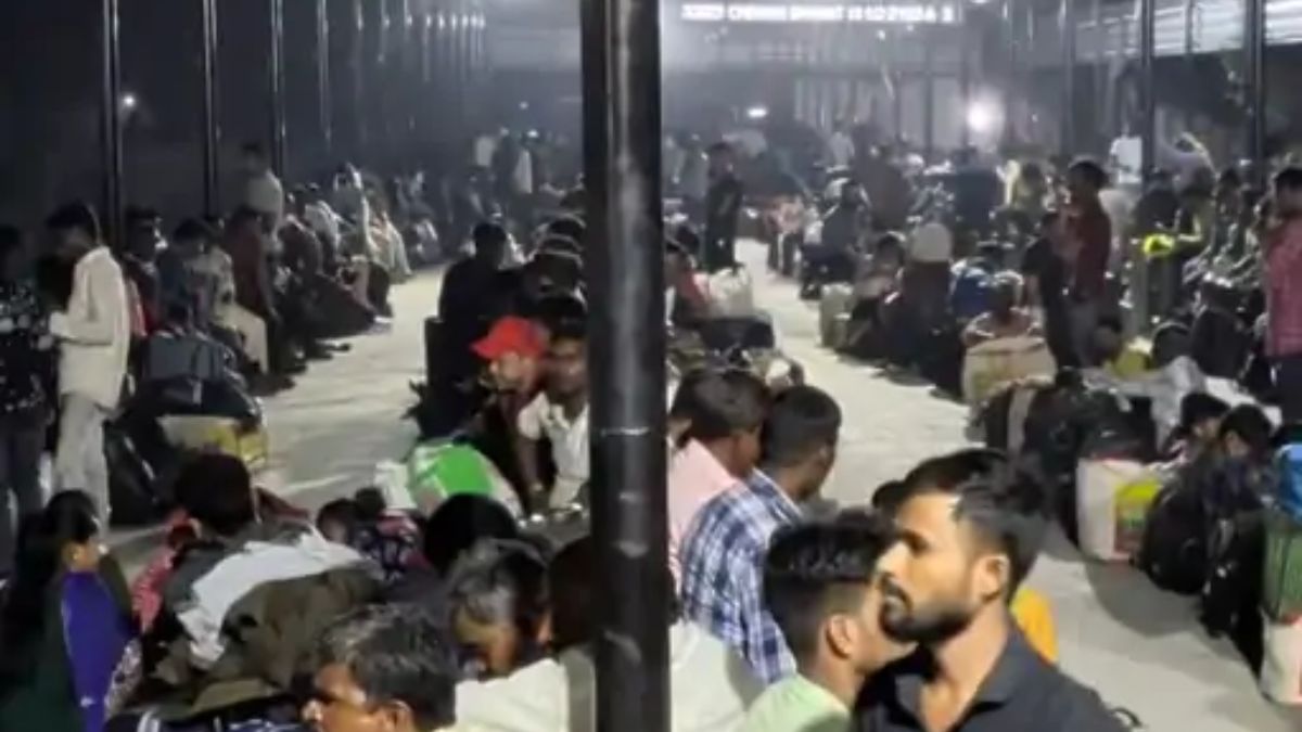 Holi special trains from Surat migrants, the blunt times