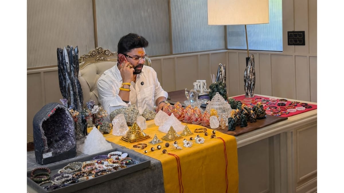 Millionaire Astrologer Astro Parduman Showcases Rare 12,324 grams Natural Heart-Shaped Citrine Crystal-TBT