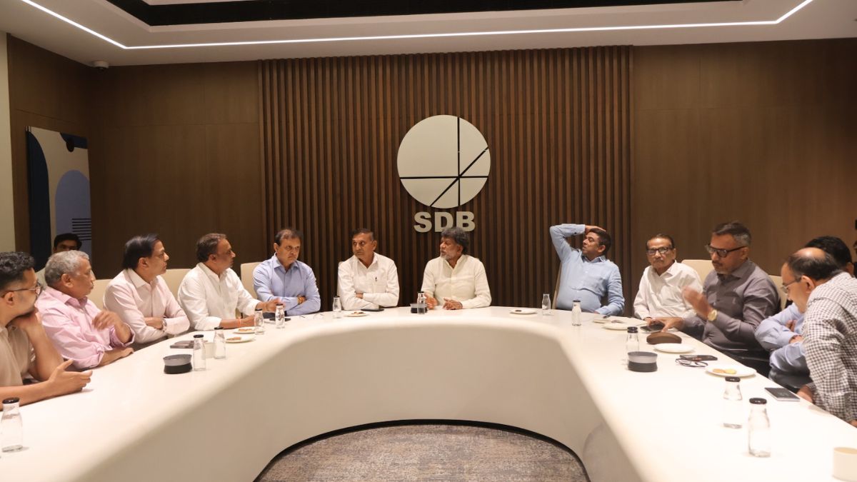 Surat Diamond Bourse trading shift, the blunt times