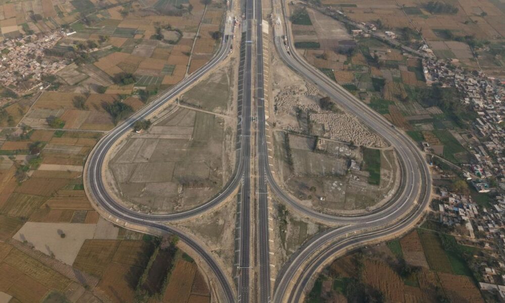 Ganga Expressway inauguration, the blunt times