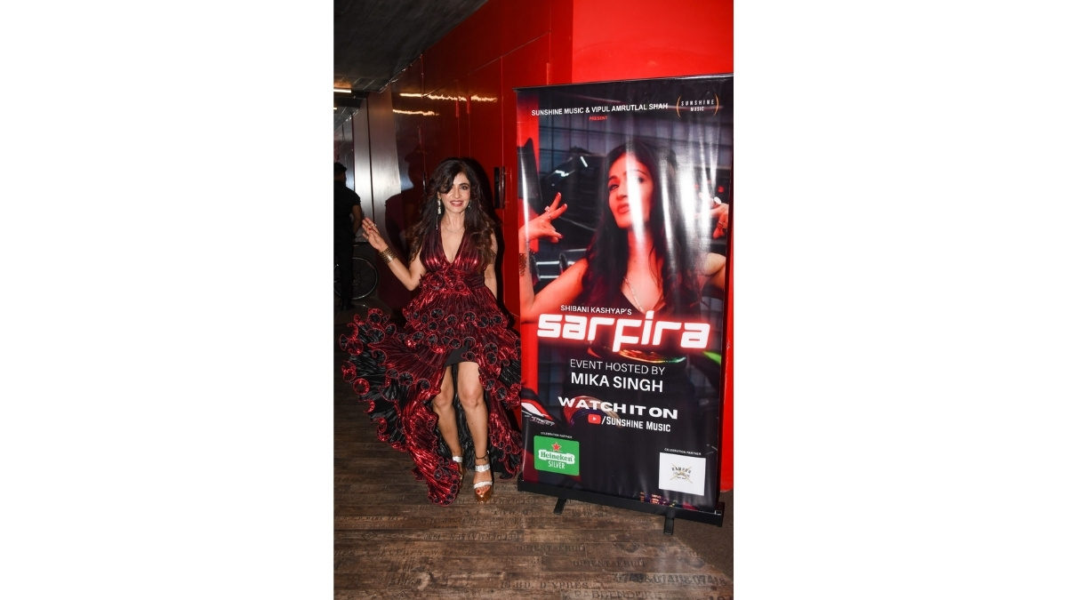 Vibes, Energy, Chaos: Shibani Kashyap Drops ‘Sarfira’ at Mika Singh-Hosted Night-PNn