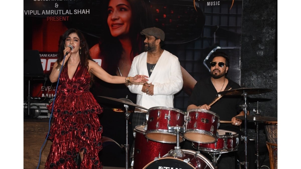 Vibes, Energy, Chaos: Shibani Kashyap Drops ‘Sarfira’ at Mika Singh-Hosted Night-TBt