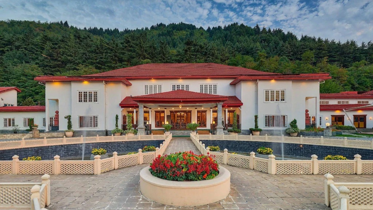 The LaLiT’s Role in Restoring Srinagar’s Pride: From Royal Residence to Cultural Bridge The LaLiT