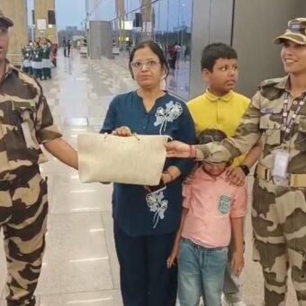 CISF Surat Airport handbag return, the blunt times
