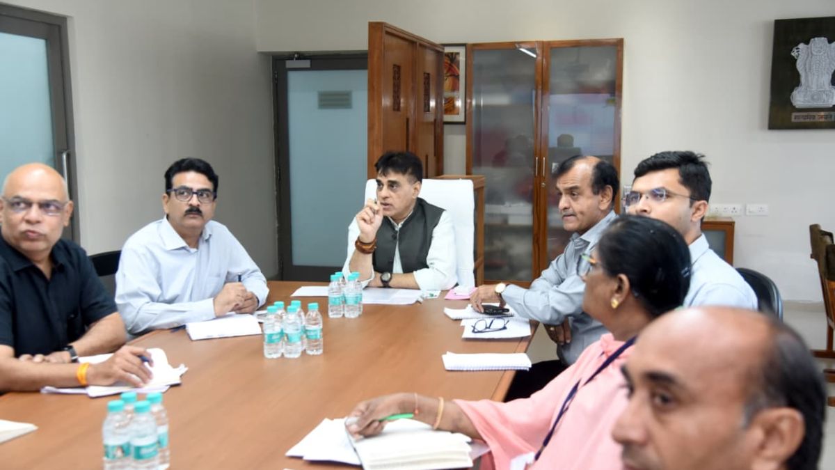 Health Minister Cracks Down on Negligence in Medicine Distribution Praful Pansheriya action on medicine denial, the blunt times