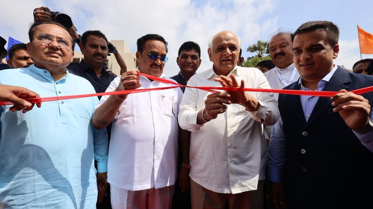 Vibrant Gujarat Regional Conference Surat, the blunt times