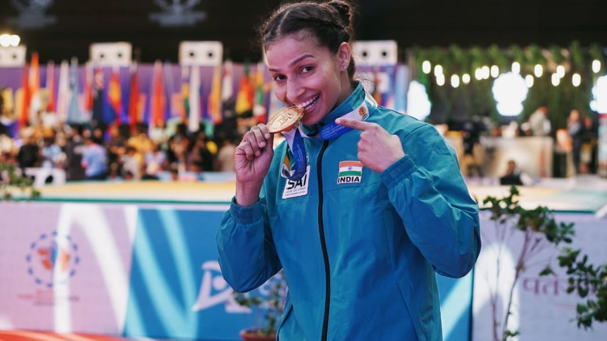 From Wrestler to World Champion: How Yoga Changed Devanshi Sharma’s Life Devanshi Sharma World Yogasana Championship, the blunt times