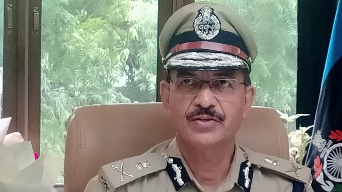G.S. Malik Gujarat DGP, the blunt times