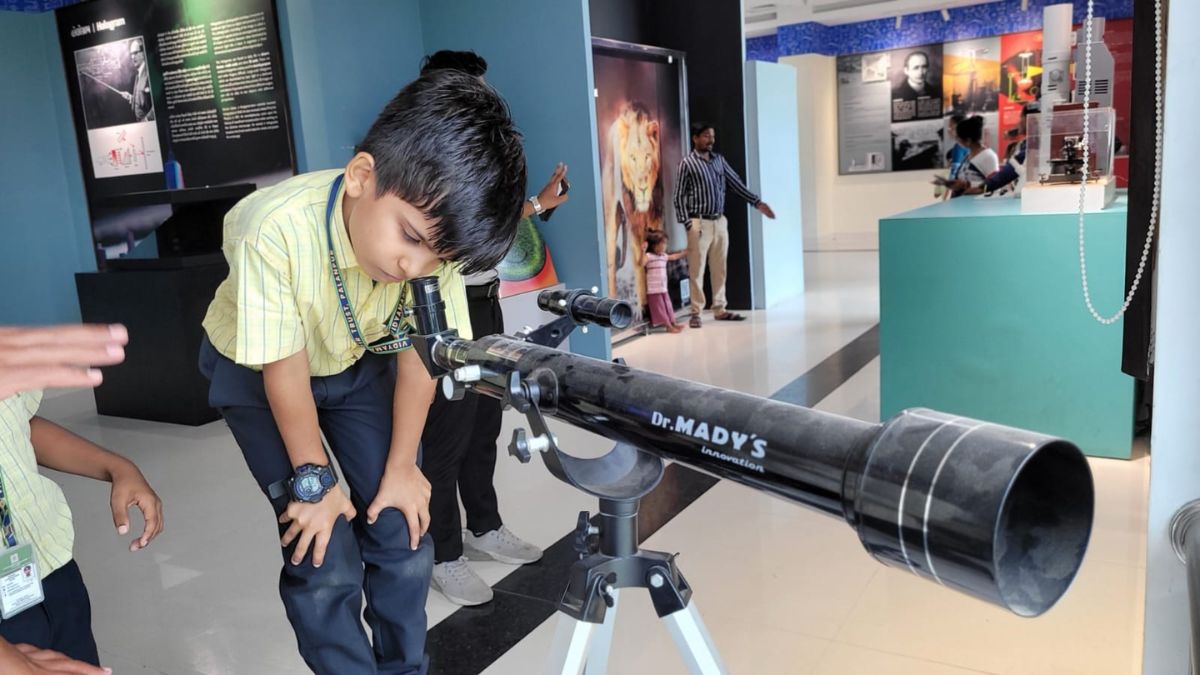 Gujarat Regional Science Centres, the blunt times