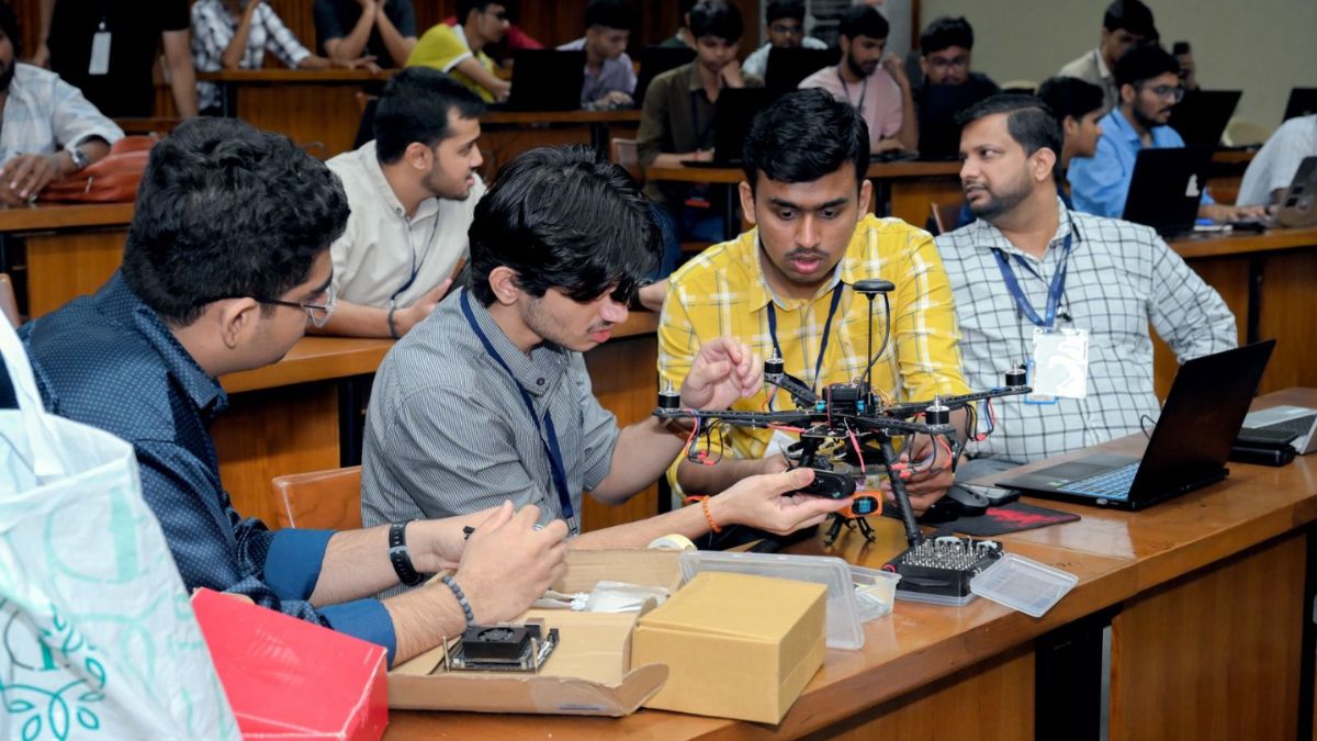 Gujarat startup ecosystem, the blunt times