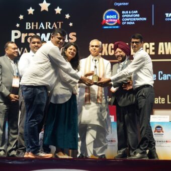 Ahmedabad operator honoured by Gujarat Governor Acharya Devvrat at India's biggest public transport show; Jalpa Jain, BOCI Naari VP (West), addresses the national stage.-PNn