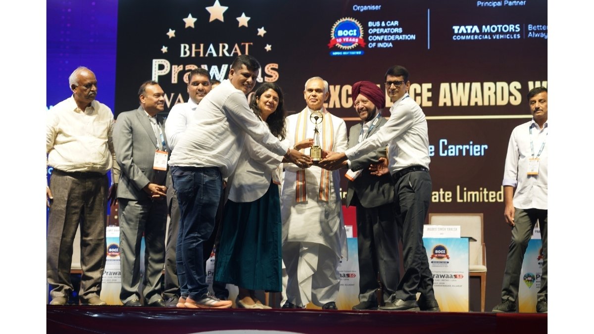 Gujarat’s Aadinath Bulk Named Best Private Stage Carrier at Prawaas 5.0 Ahmedabad operator honoured by Gujarat Governor Acharya Devvrat at India's biggest public transport show; Jalpa Jain, BOCI Naari VP (West), addresses the national stage.-PNn