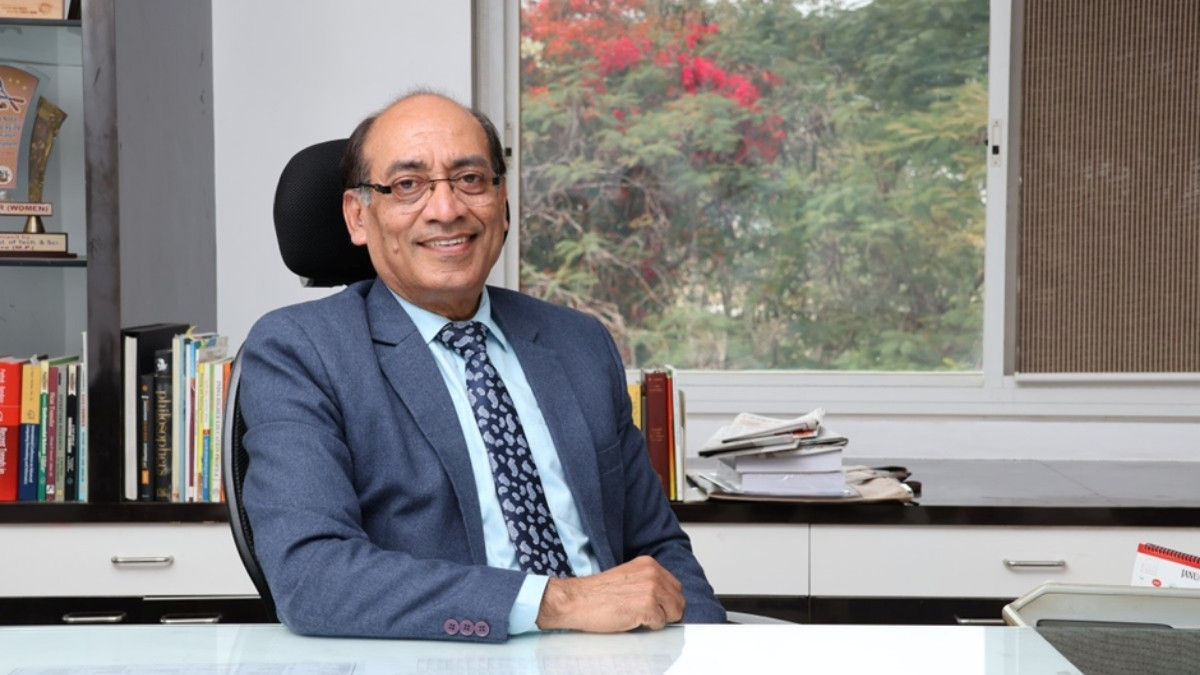 Choosing the Right University in the Final Admission Window: What Students & Parents Should Evaluate Beyond Fees Prof. (Dr.) Dilip Kumar Patnaik, Vice Chancellor, Medicaps University, Indore