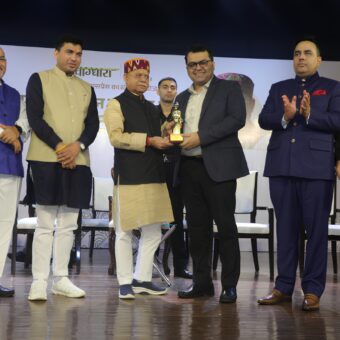 Corporate Leader and Bestselling Author Madhav Das Honoured by Telangana Governor-TBT