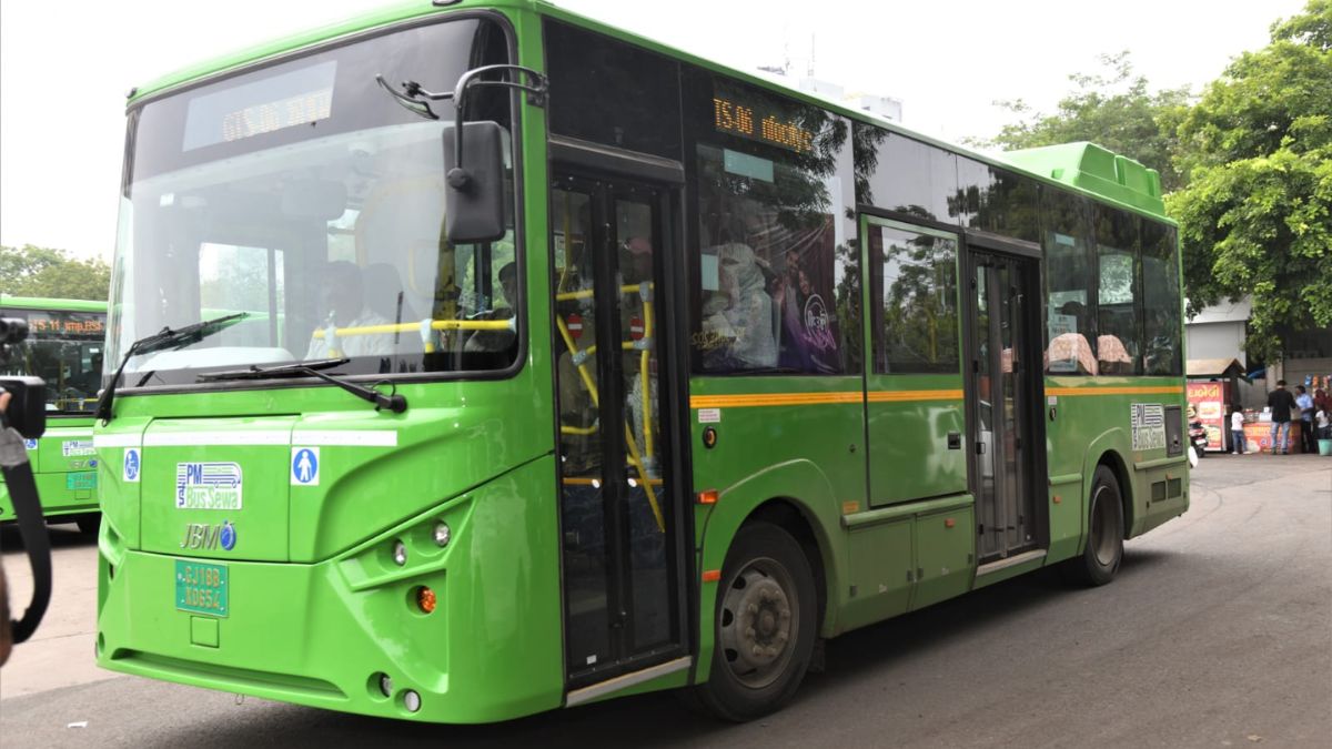 Gandhinagar e-bus service, the blunt times