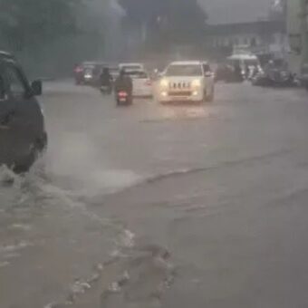 Navsari electrocution heavy rain, the blunt times